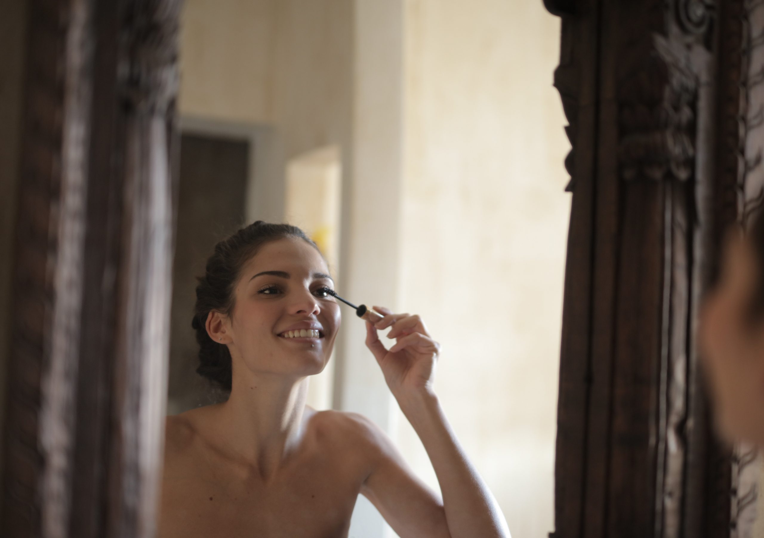 Expert Tips on How to Maintain Your Beauty Routine From Home